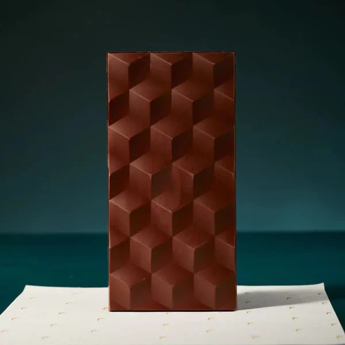 FoundryChocolate-Unwrapped-dark-chocolate-bar_db60b89b-832d-48ef-ac5e-afc214f13e84_600x