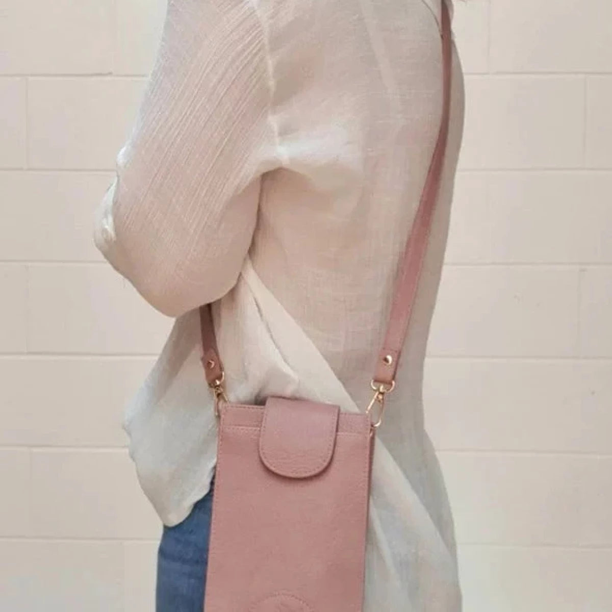 Hello Friday Lexi Phone Bag Mauve