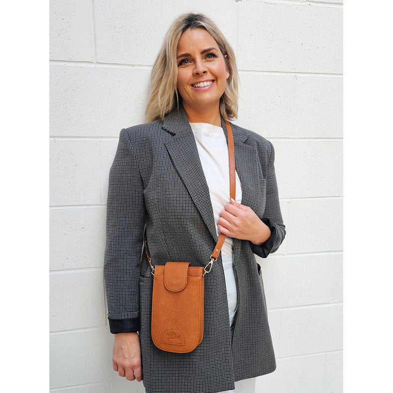 Hello Friday Lexi Phone Bag Tan