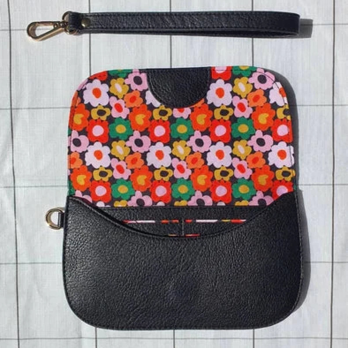 Hello Friday Millie Clutch Wallet - Black