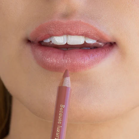 LipLiner1