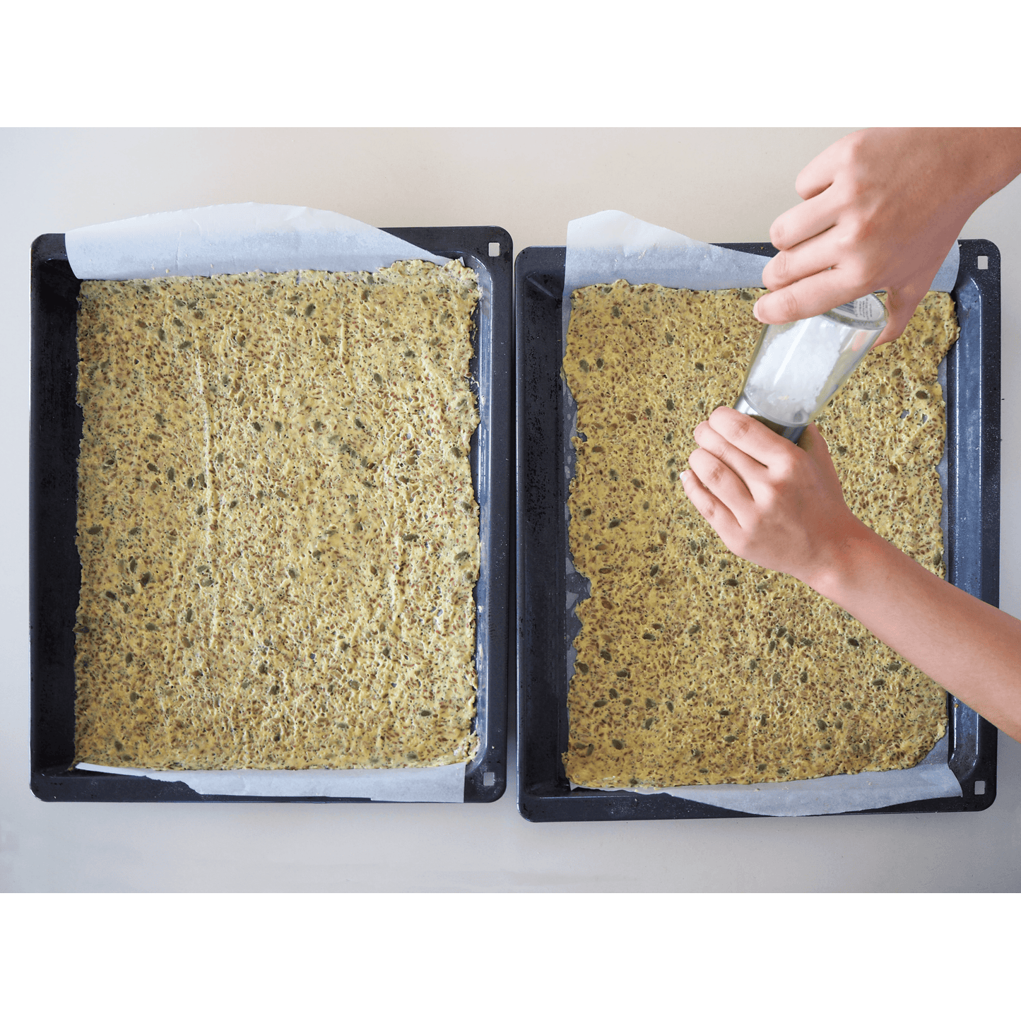 Kiki Seed Cracker Mix Sea Salt