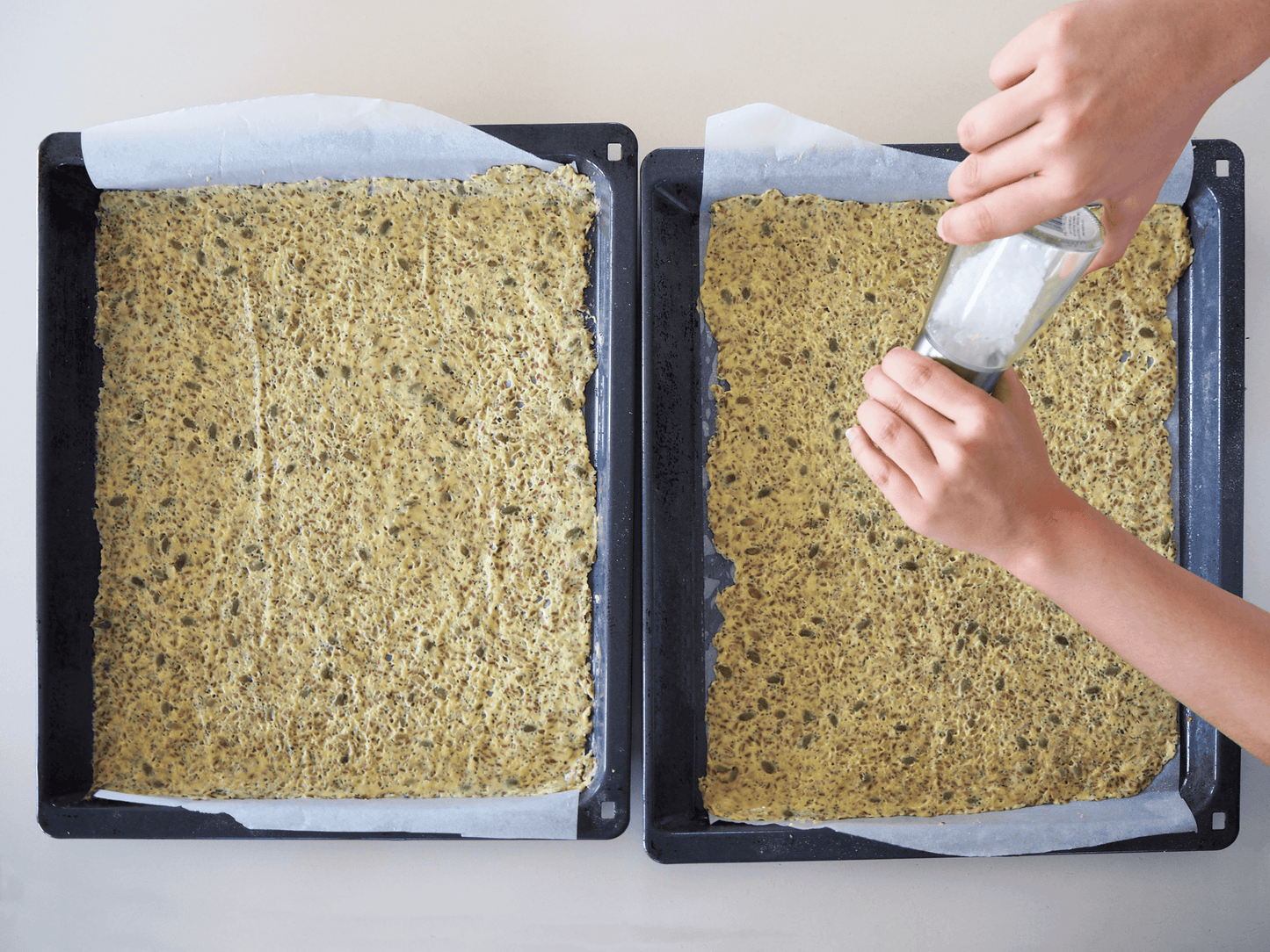 Kiki Seed Cracker Mix Rosemary & Garlic